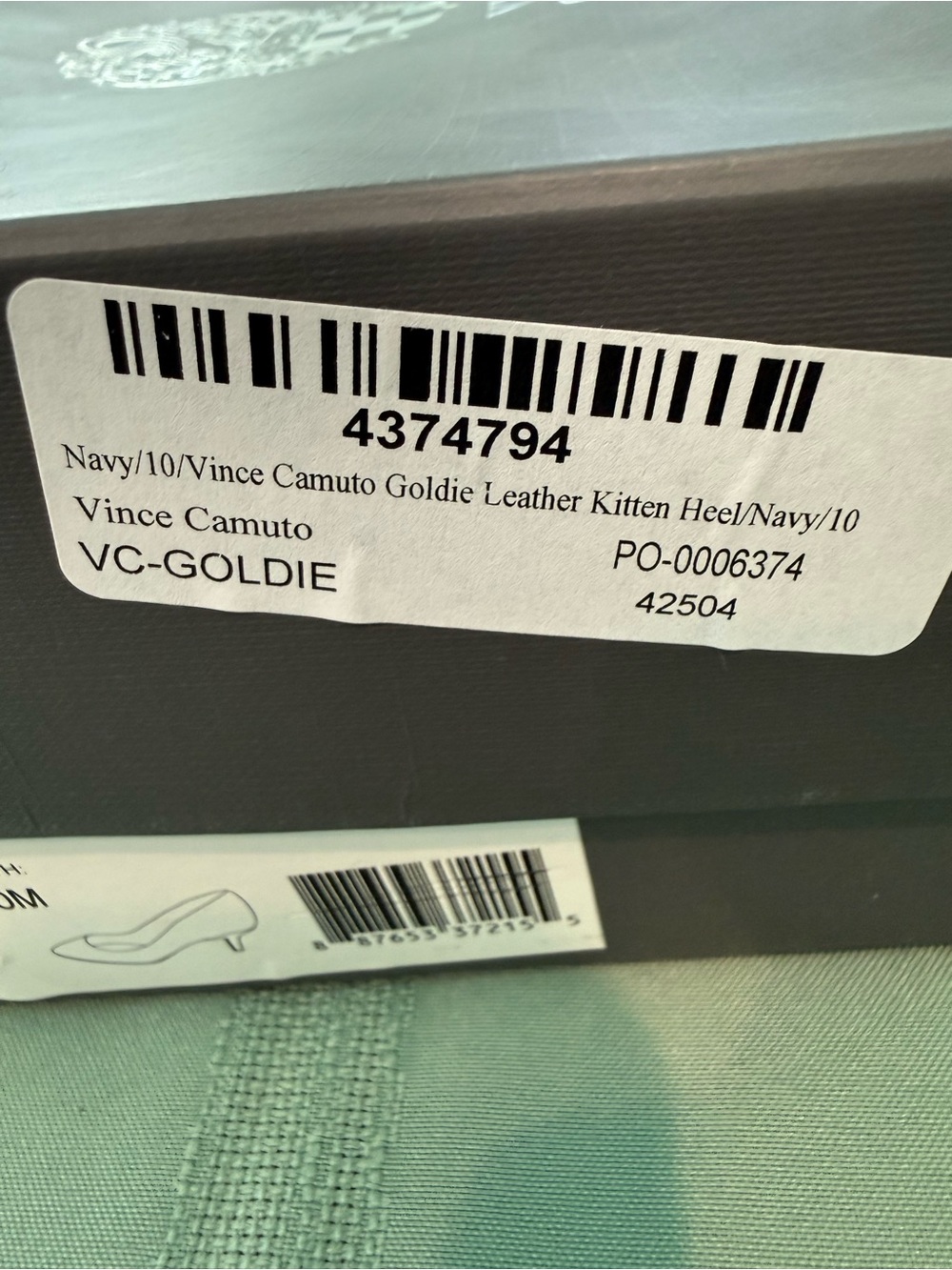 Vince Camuto - “Goldie” Leather Kitten Heel size 10 Navy BNIB - Picture 8 of 8